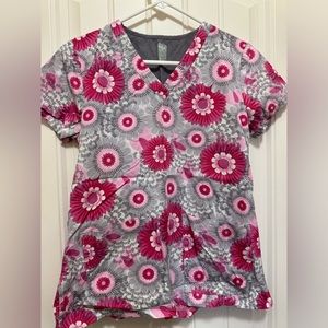 Med Couture size small women’s scrub top